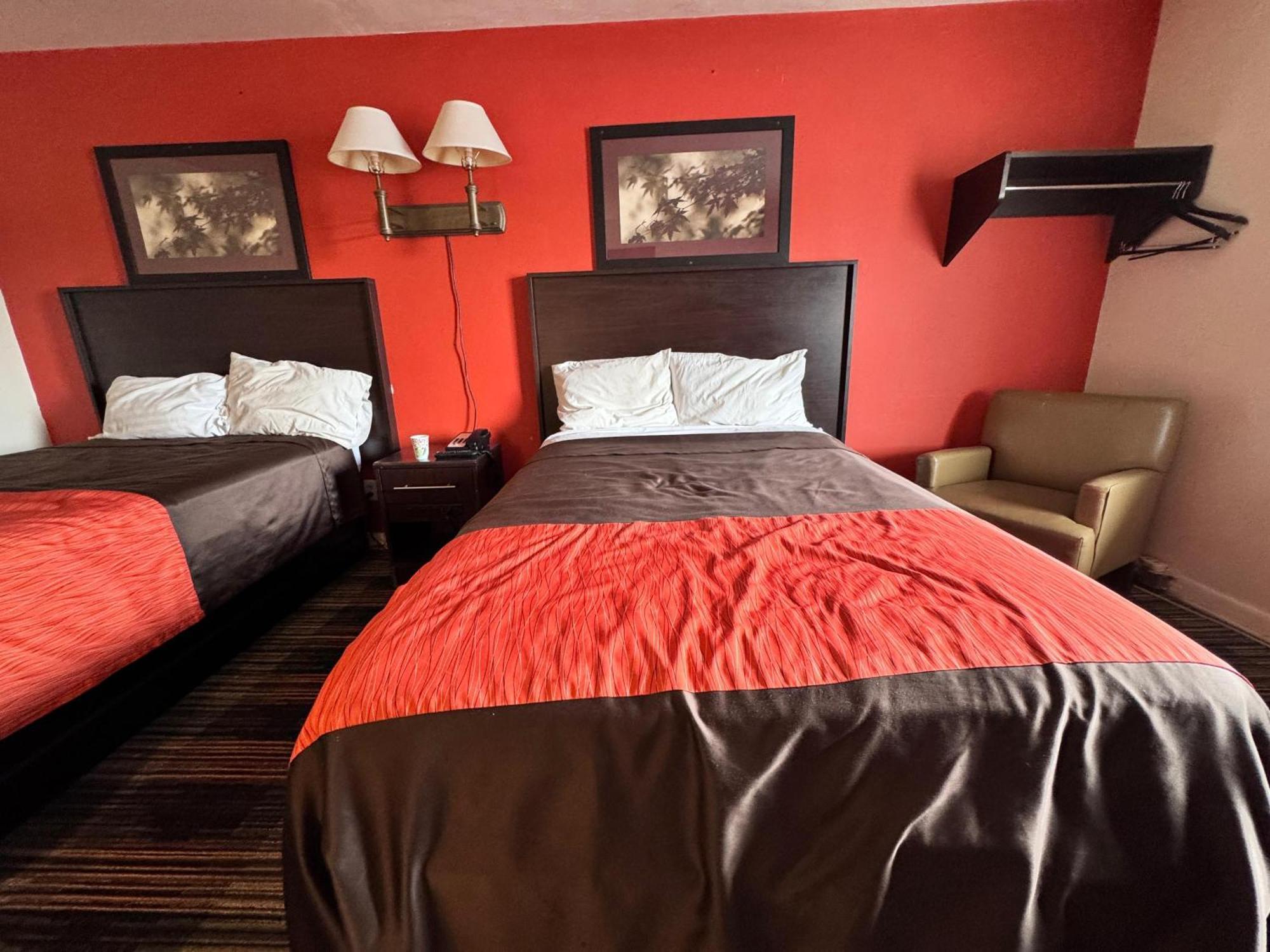 Oyo Palm Leaf Motel Ashland Buitenkant foto